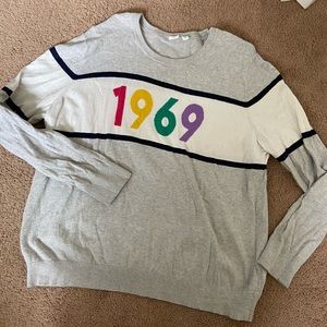 Women’s Gap Sweater